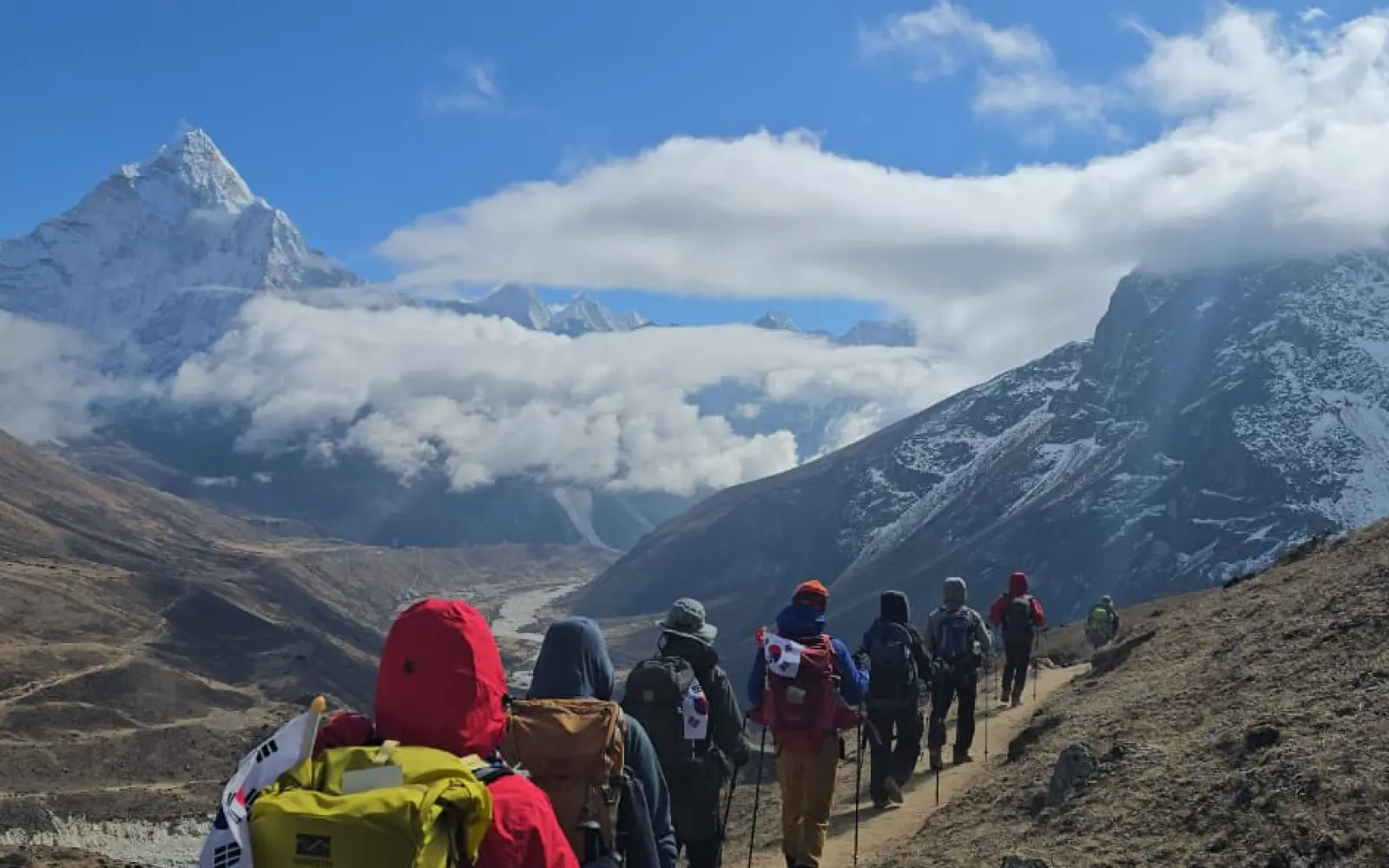 Luxury Trekking in Everest, Nepal: Top Travel Experiences